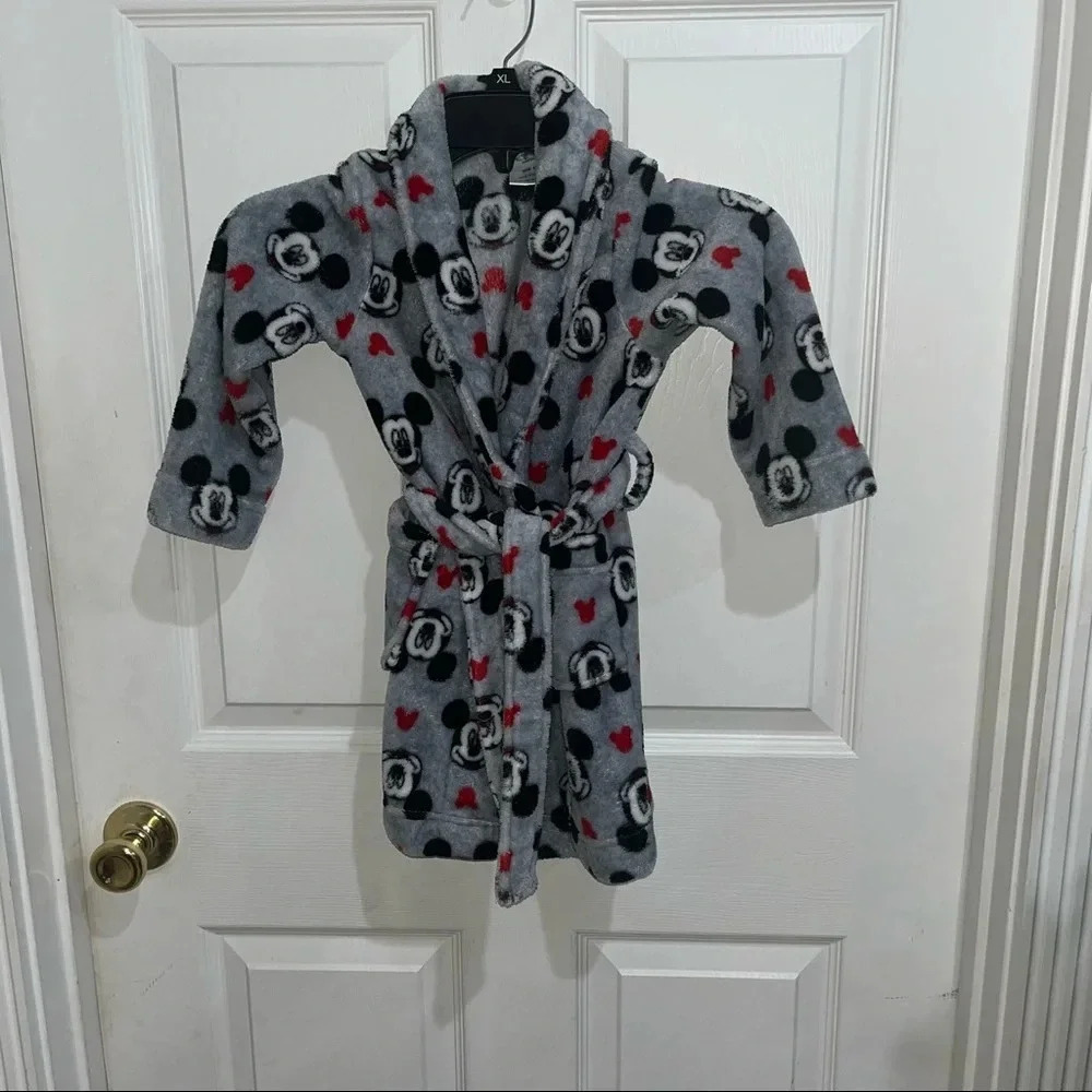 Disney child’s robe with Mickey design sz 4t